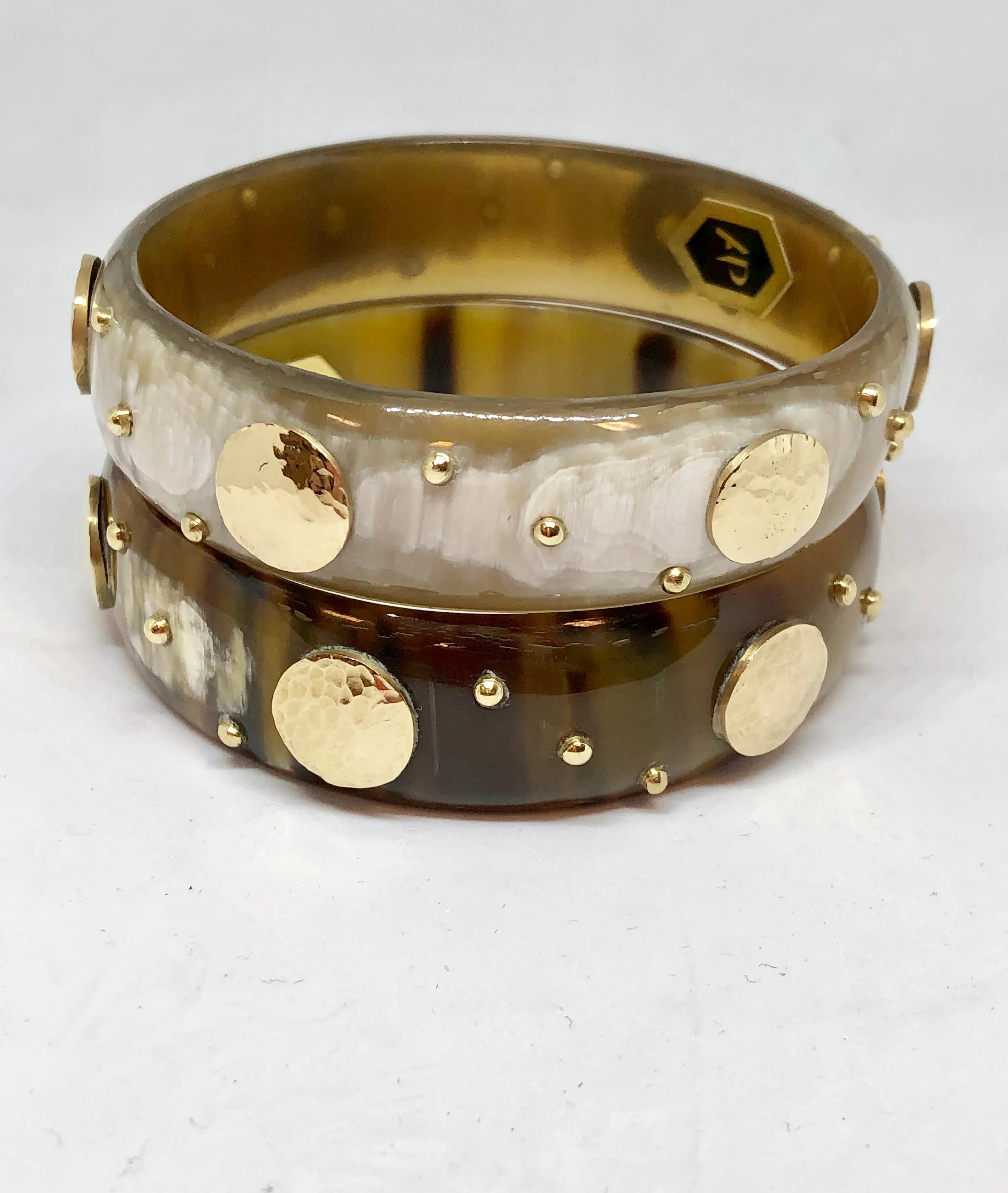 Ashley Pittman Mbingu Bangle in Mixed Horn