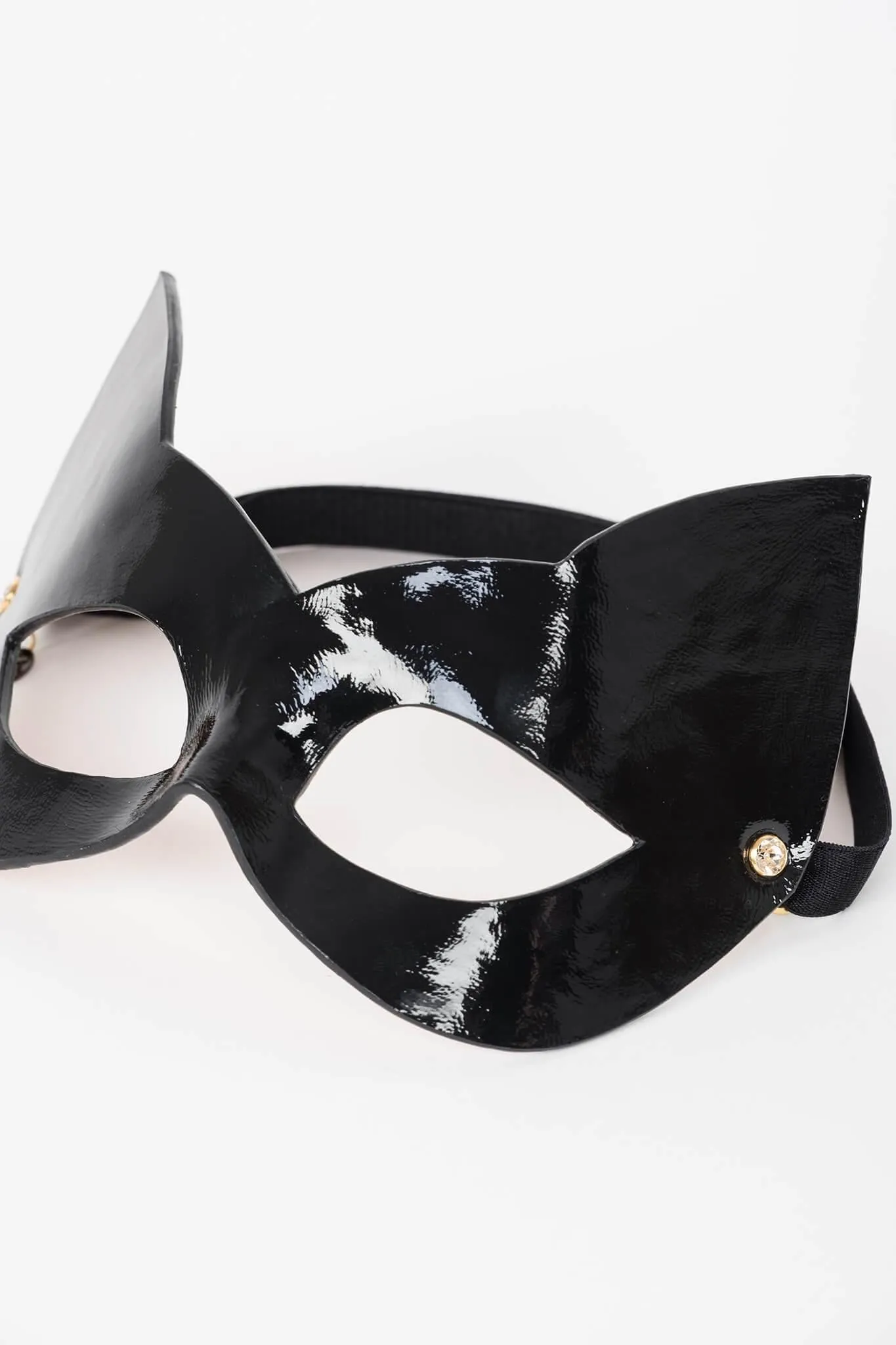 Ritsy Molded Black Leather Cat Mask